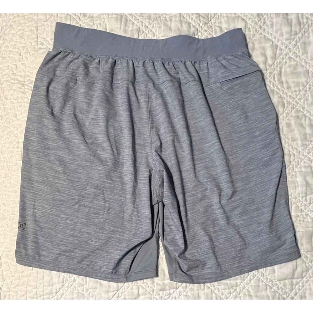 Lululemon THE Linerless Short Men Large Grey Heathered Training Gym Athletic